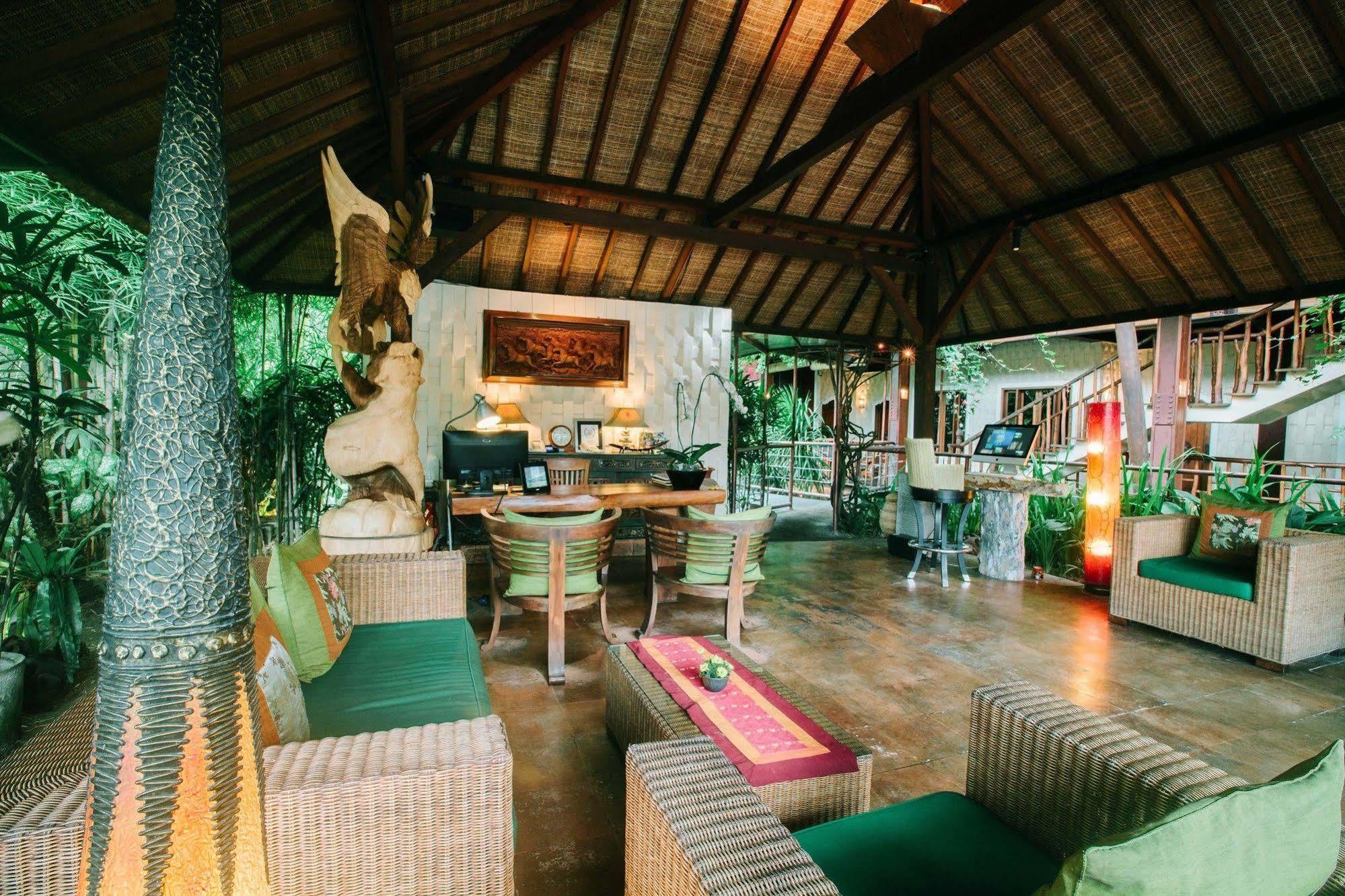 Junjungan Hotel&spa Wisma tamu 3*